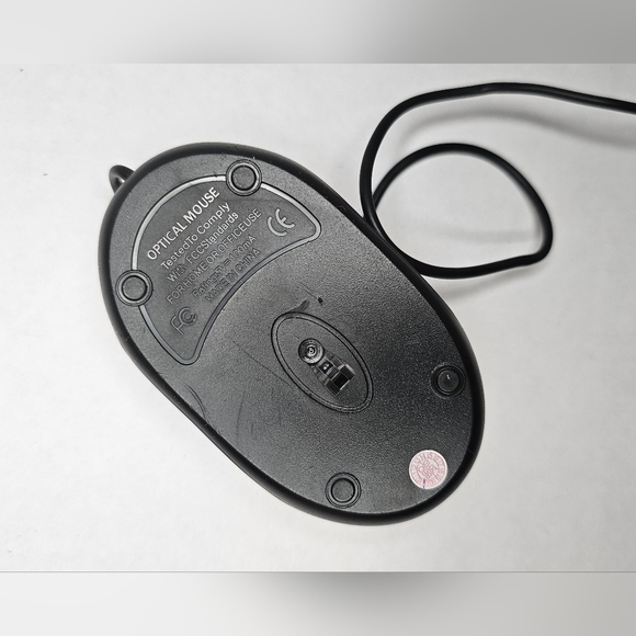 OPTICAL Corded Mouse - USB cord - Picture 2 of 8